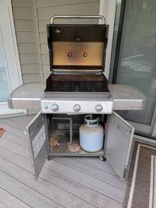 lot 97 image: Weber Propane Patio Grill