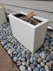 lot 13 image: Modern Resin Square Planters  lot of 2
