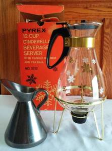 lot 85 image: PYREX 12 Cup Beverage Server and more.