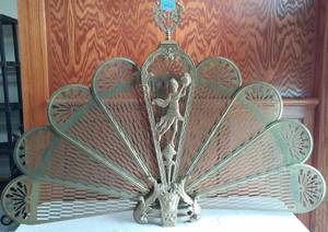 lot 74 image: Vintage Peacock Brass Fireplace Screen.
