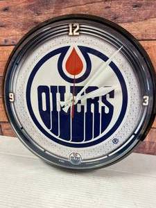 New Edmonton Oilers Clock Approx 13 Inches Wide