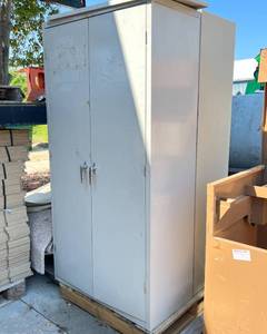 lot 151 image: Hon Steel Storage Cabinet