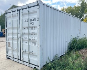 lot 133 image: 20 Ft Cargo Container