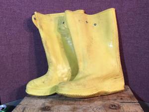 lot 24 image: Pair Lacrosse Waterproof Boots