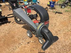 lot 5 image: SearsCraftsman 9hp ShredderVac