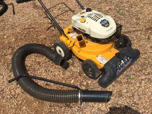 lot 11 image: Cub Cadet ChipperShredderVacuum