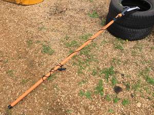 lot 40 image: Fiskars Telescoping Pruner