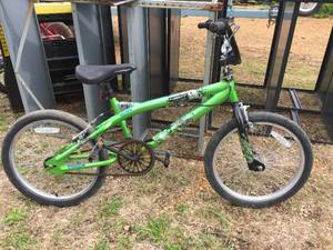 lot 53 image: NEXT Chaos FS20 Boys 20 Bike