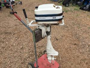lot 69 image: Vintage Sears 3.5 hp Outboard Motor