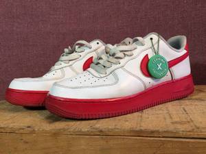 lot 77 image: Pair NIKE AIR Airforce 1 Mens Shoes