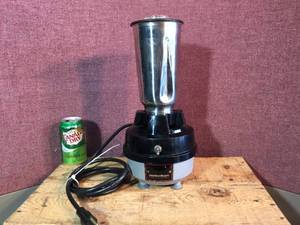 lot 110 image: Hamilton Beach Professional Blender