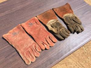 lot 152 image: 2 Pair Leather Welding Gloves