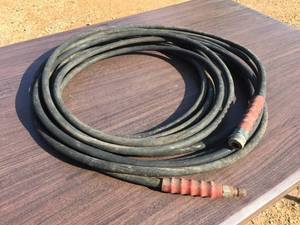 lot 164 image: 12 Air Hose 50ft