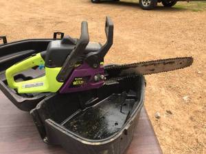 lot 186 image: Poulan Wild Thing Gas Chainsaw With Case