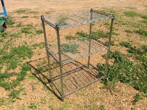 lot 211 image: Adjustable Wire Shelf Unit