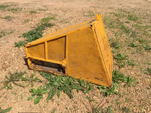 lot 215 image: Grass Gobbler Attachment