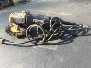 lot 234 image: Black & Decker Profession Angle Grinder