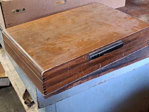 lot 197 image: Prestige WoodenPadded Flatware Storage Box