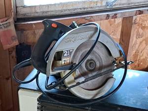 lot 199 image: Skil Skilsaw 7-14 Circular Saw 5250