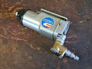 lot 203 image: Cambell Hausfeld 38 Air Butterfly Impact Wrench TL1017