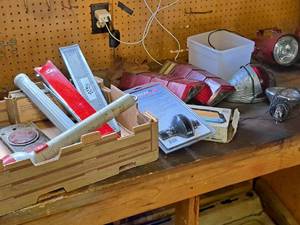 lot 243 image: Lights, Reflectors, Motor Flusher, Radio Shack Flashlight, LanternSpotlightSafety Flasher