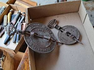 lot 273 image: Lot of (2) Damper Steel Spindle Piece