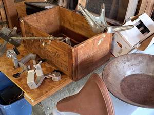 lot 276 image: Tite-Lock Fishing Accessories Clamps, Panning Bowl, Base, Bicycle Seat with Seatpost