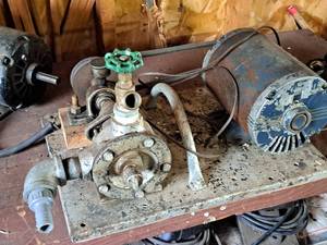 lot 226 image: Franklin Electric 12-HP Motor 1101030407 with Pulley Pump and Hose