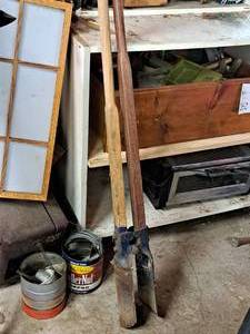 lot 295 image: Post Hole Digger