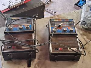 lot 305 image: Lot of (2) Vintage Sonnet Multi-Band Battery-Electric AMFMSportAirPBWR  Radios