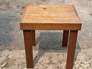 lot 335 image: 25 Wooden Side Table