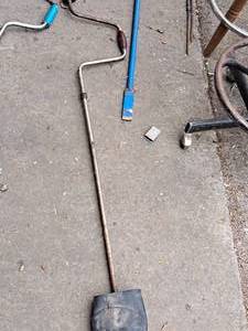 lot 351 image: Manual Ice Auger