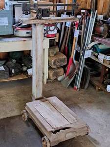 lot 358 image: Vintage Rolling Floor Scale