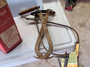 lot 373 image: Lot of (2) Vintage Metal Ice Tongs