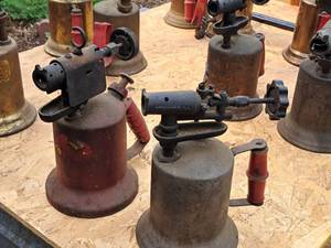 lot 385 image: Lot of (2) Vintage Torches