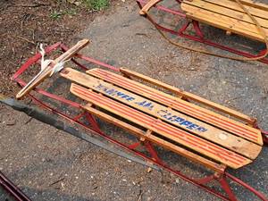 lot 394 image: Yankee Clipper Snow Sled