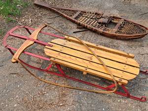 lot 395 image: Snow Sled
