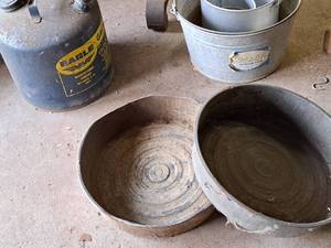 lot 420 image: Lot of (2) Metal Oil Drain Pans