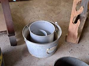 lot 419 image: Lot of (3) Metal Pails