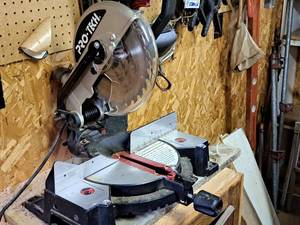 lot 117 image: Pro Tech 10 Compound Miter Saw