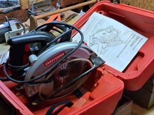 lot 121 image: Sears Craftsman 7-14 Circular Saw 315.10842 with Carry Case and Owners Manual
