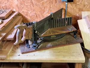lot 457 image: Stanley No. 2358 Miter Saw