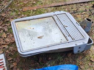 lot 471 image: Crouse-Hinds Outdoor Pole Light