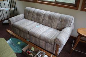 lot 526 image: Sleeper Sofa