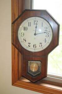 lot 547 image: Regulator 22 Wood Wall Clock