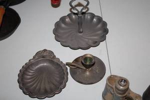 lot 589 image: Tin Dishes, Candleholder
