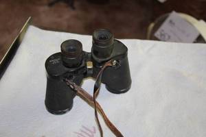 lot 592 image: Vintage 1942 Nash Corp M3 Binoculars