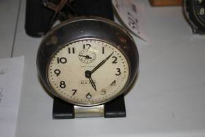 lot 593 image: Westclox Big Ben 5 Table Alarm Clock
