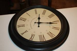 lot 901 image: Edinburgh Clock Works Co London England Battery Wall Clock