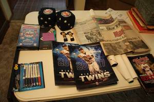 lot 904 image: Minnesota Twins theme Memorabilia